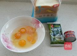 脸谱面包片的做法图解1