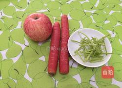 苹果萝卜芹菜汁的做法图解1