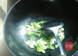 芥兰木耳炒饺的做法图解7