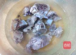 红萝卜莲藕猪骨汤的做法图解4