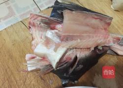 五香熏鱼块的做法图解1