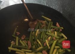 蒜台炒肉的做法图解2