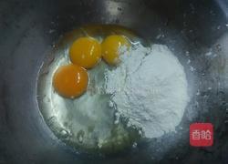 戚风蛋糕的做法图解2