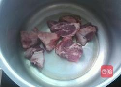 高压锅炖龙骨汤的做法图解4