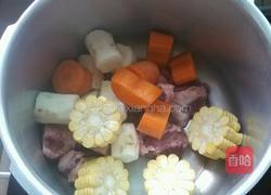 高压锅炖龙骨汤的做法图解5