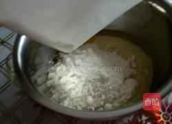彩虹蛋糕卷的做法图解7