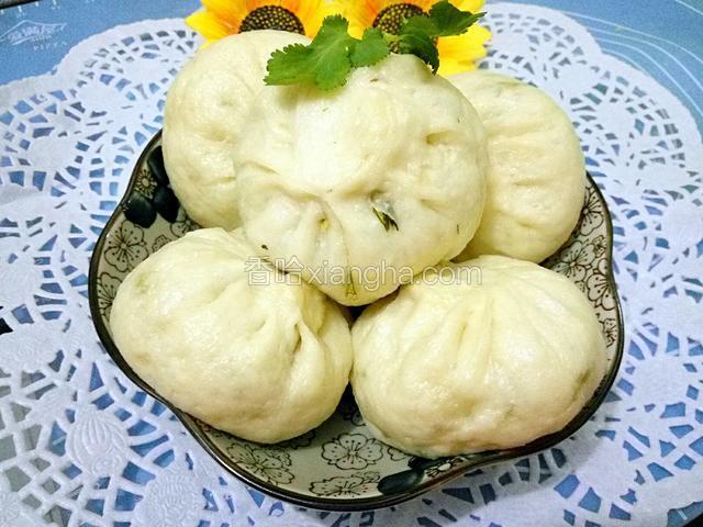 鸡蛋茴香素包子