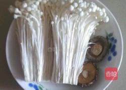 双菇炒肉的做法图解1