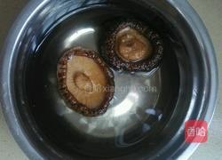 双菇炒肉的做法图解2