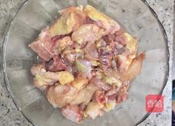 糍粑辣子鸡的做法图解1