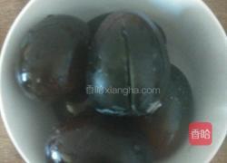 凉拌松松花蛋的做法图解1