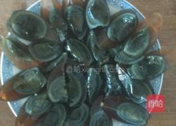 凉拌松松花蛋的做法图解2