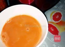 胡萝卜汁鸡蛋羹的做法图解2