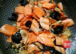 木耳葫萝卜的做法图解4