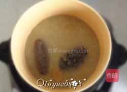 海参小米粥的做法图解4