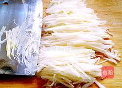 青红椒爆苤蓝丝的做法图解1