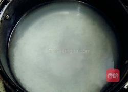 鸡腿粥的做法图解1