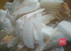黑木耳炒山药的做法图解2