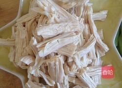 西芹炒腐竹的做法图解2