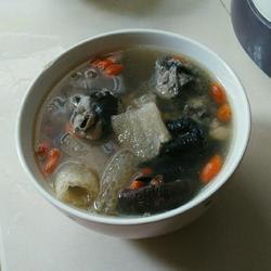 竹荪炖乌鸡的做法[图]