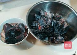 竹荪炖乌鸡的做法图解1