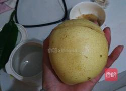 润肺化痰 琵琶叶炖梨的做法图解1