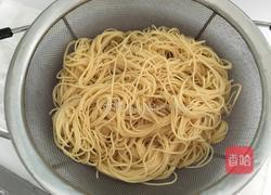 生抽素炒面的做法图解3