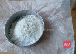 海绵葡萄干夹心蛋糕块的做法图解3