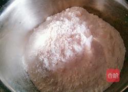 鸡蛋韭菜盒子的做法图解2