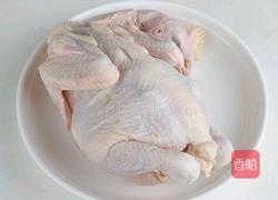 三宝气锅鸡的做法图解1