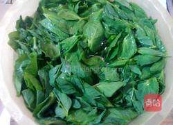 上汤荷兰豆苗的做法图解2