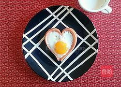 元气爱心煎蛋的做法图解4