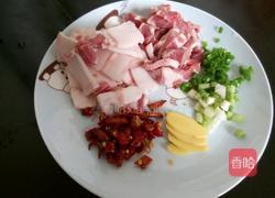 木耳炒肉的做法图解3