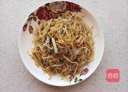 豆芽炒闷饼的做法图解6