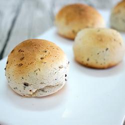 芝麻核桃麻薯面包的做法[图]