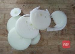 炸洋葱圈的做法图解1