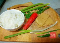 酱丁炒饭的做法图解1