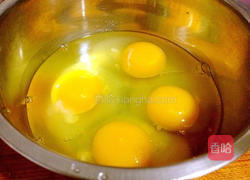 香椿苗炒鸡蛋的做法图解2