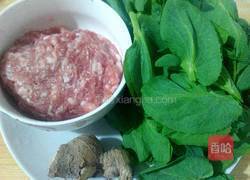 豆苗肉丸汤的做法图解1