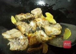 糖醋话梅排骨的做法图解3