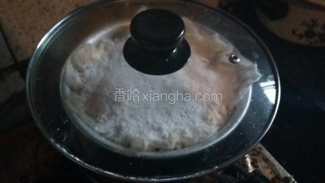 凉水上锅，大火烧开，改小火蒸40~60分钟