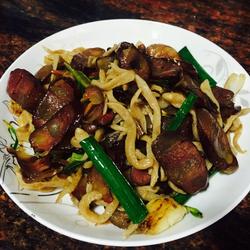 熏腊肠炒萝卜干的做法[图]