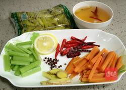 泡椒凤爪的做法图解4