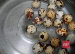 番茄酱虎皮鹌鹑蛋的做法图解1