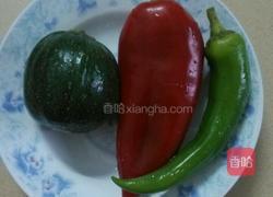 青红翠瓜肉片的做法图解1