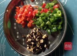五彩鸡丁盅的做法图解3