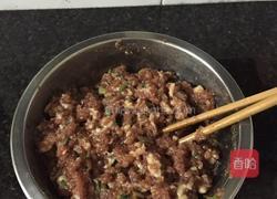 肉包子的做法图解2