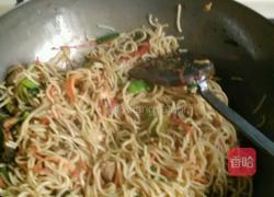 青椒肉丝炒面的做法图解5