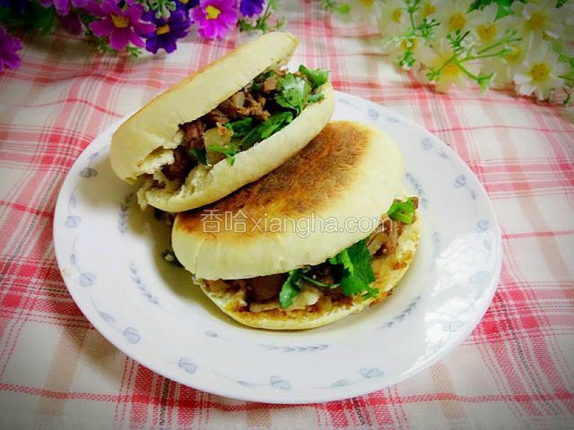 烧饼夹肉