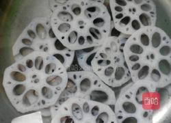 凉拌藕创意摆盘的做法图解3